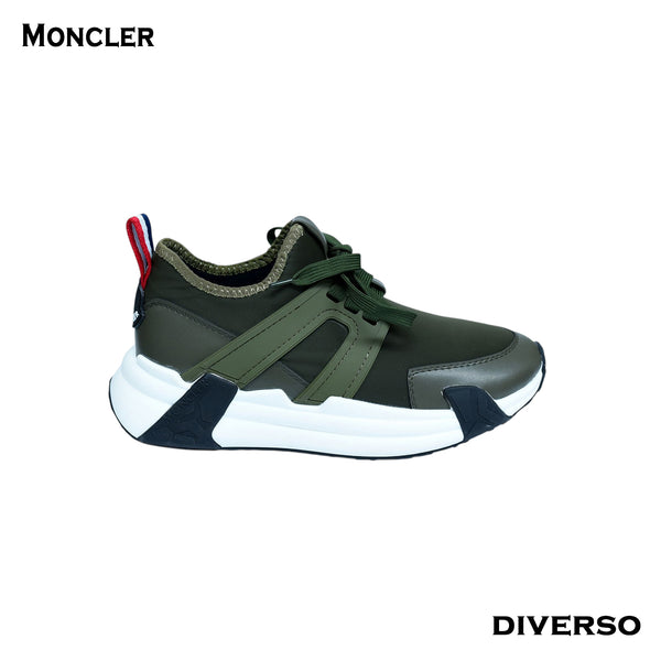 كوتشي رجاليMONCLER