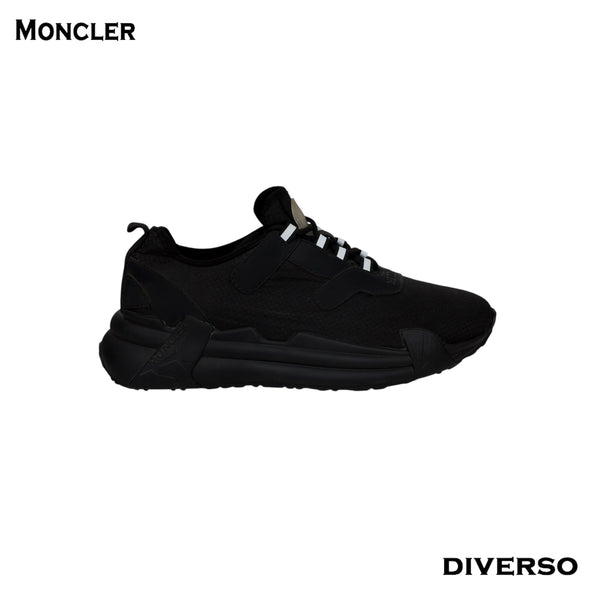 كوتشي رجاليMONCLER