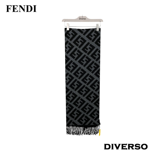 سكارف FENDI
