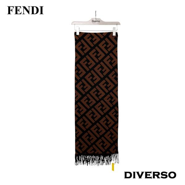 سكارف FENDI