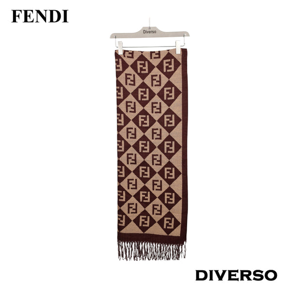 سكارف FENDI
